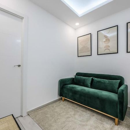 Luxe Apartment In Tetuan Madrid Bagian luar foto