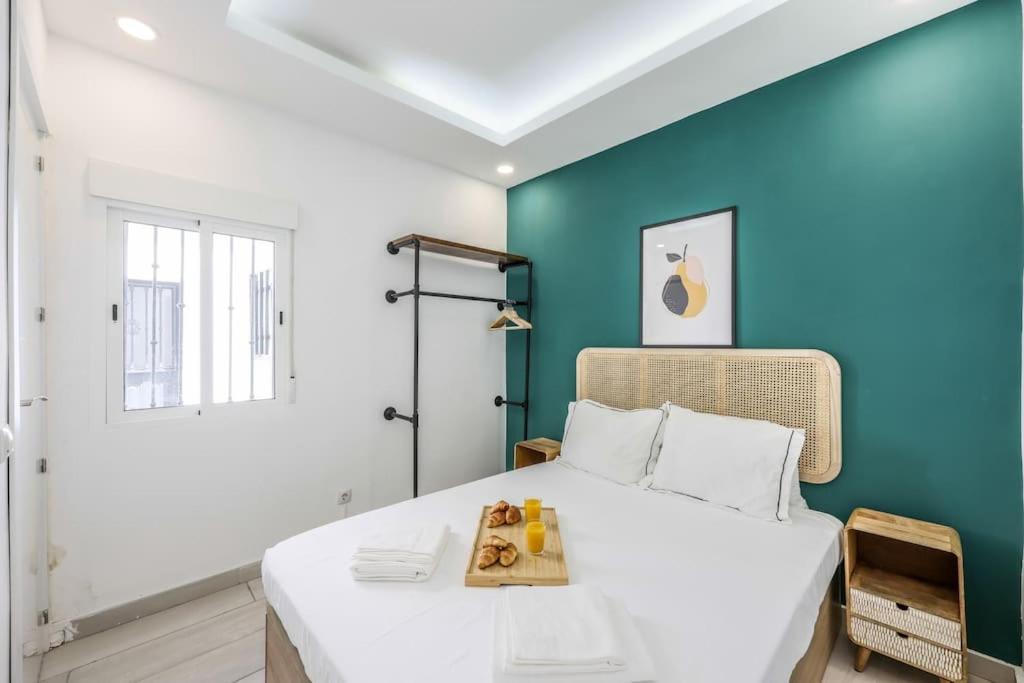 Luxe Apartment In Tetuan Madrid Bagian luar foto