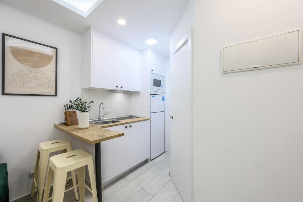 Luxe Apartment In Tetuan Madrid Bagian luar foto