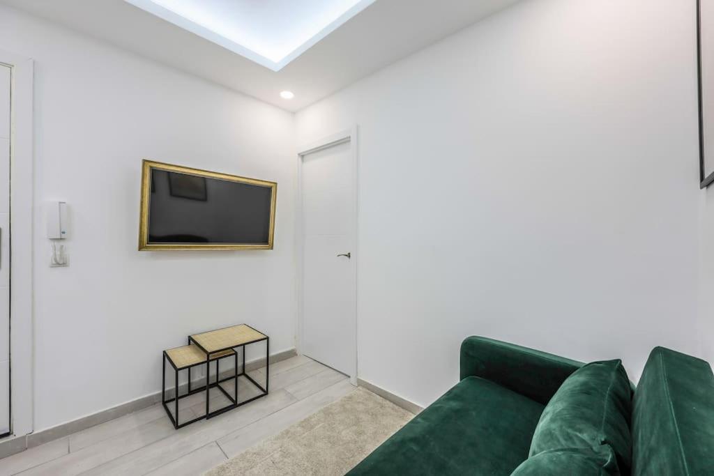 Luxe Apartment In Tetuan Madrid Bagian luar foto