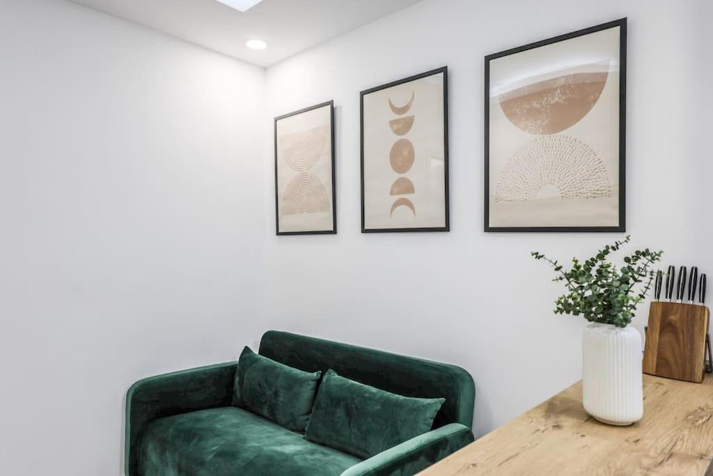 Luxe Apartment In Tetuan Madrid Bagian luar foto