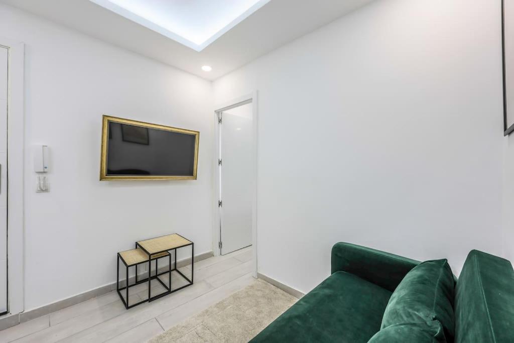 Luxe Apartment In Tetuan Madrid Bagian luar foto
